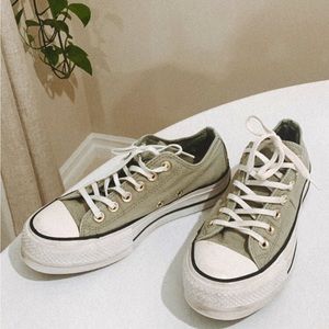 WOMAN-CONVERSE CHUCK TAYLOR ALL STAR OX PLATFORM SNEAKER